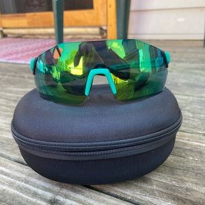 Smith Reverb sunglasses with extra lenses and case